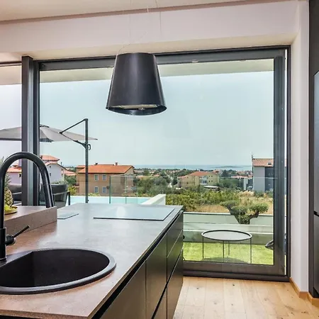 Сasa de vacaciones Ferienhaus Mit Privatpool Fuer 9 Personen Ca 400 Qm In Medulin, Istrien Suedkueste Von Istrien - B62240